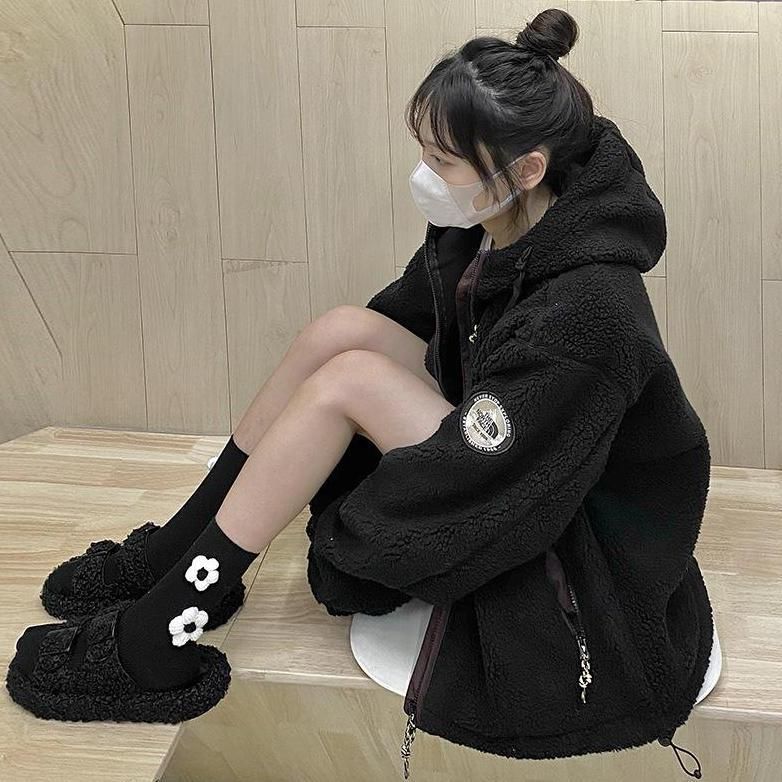 Black and White Socks Women All Cotton Socks Knit Flowers Sweet INS Stereo Handmade Socks Long Socks Black and White Socks Women All Cotton Socks Knit Flowers Sweet INS Stereo Handmade Socks Long Socks