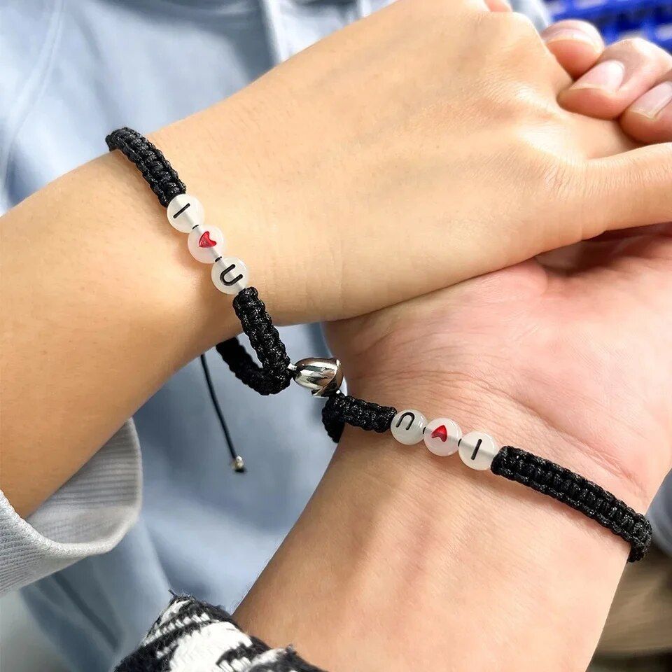 Luminous "I Love You" Adjustable Rope Bracelets for Couples and Friends - Image 3