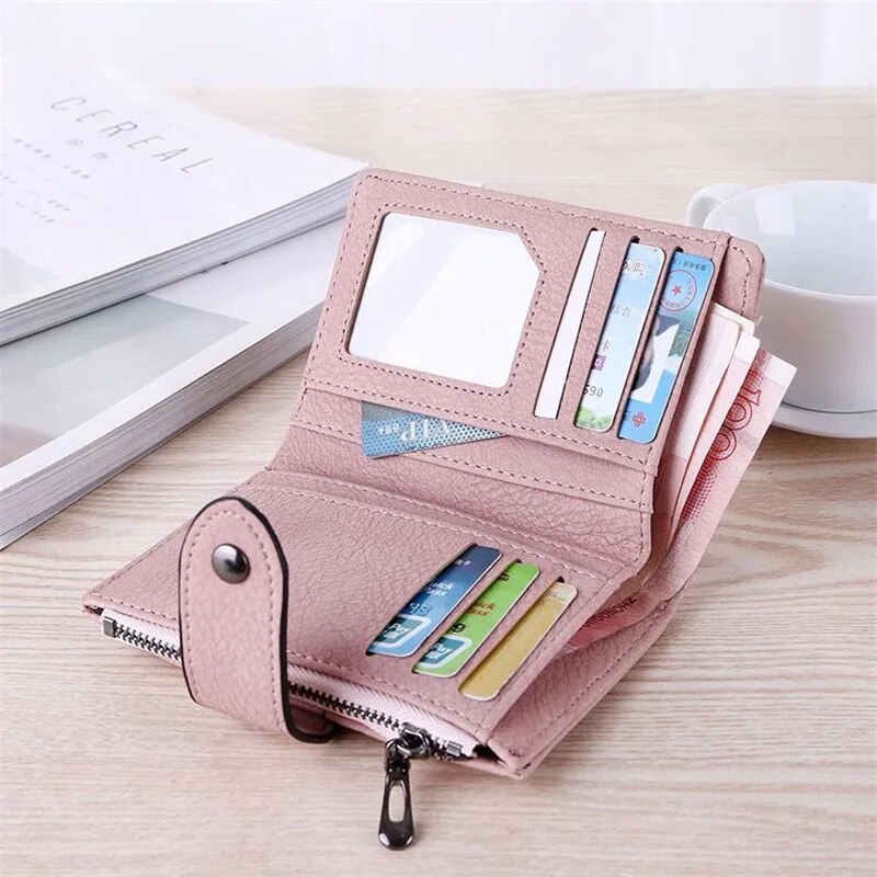 Chic Compact Women's Wallet - Image 4