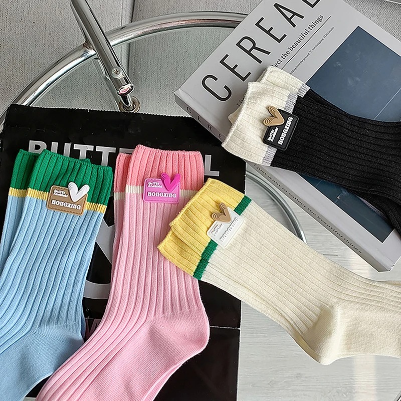 Chic Y2K Love Heart Cotton Socks - Image 4