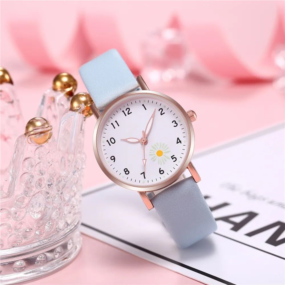 Elegant Quartz Ladies Watch with Leather Strap - Image 2